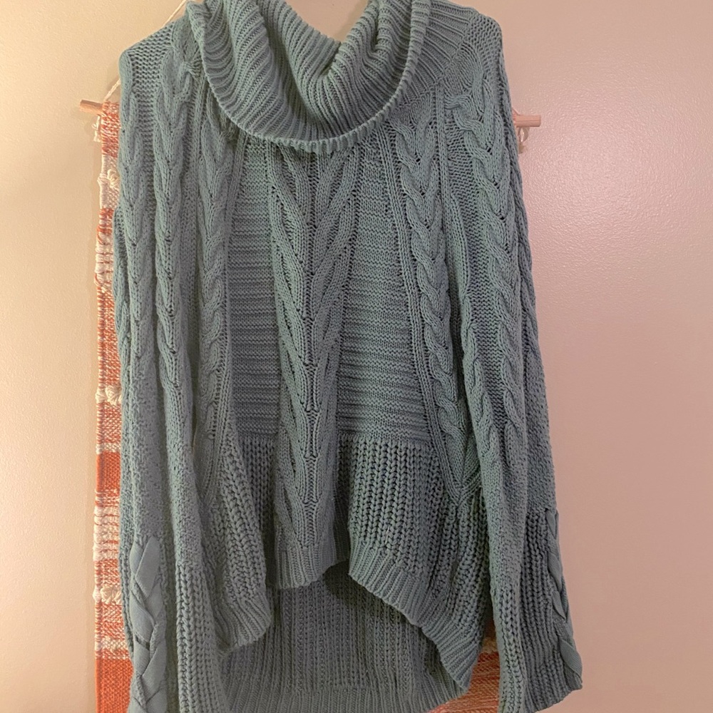 3/$40 💖Express Fall Cable Cowlneck Sweater